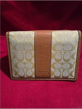 Coach Canvas Bifold Catd/ID Wallet in Khaki and Chestnut Leather